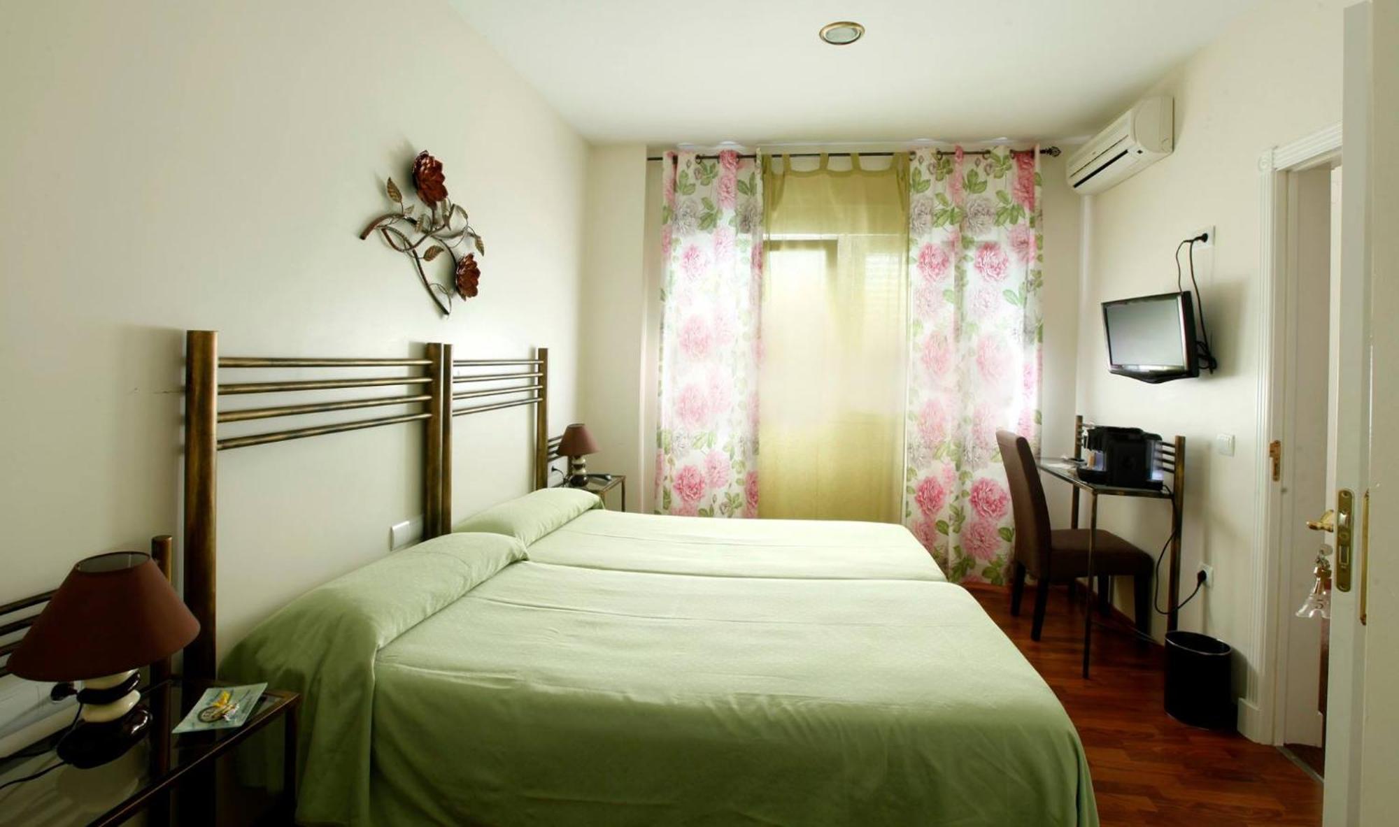 Hostal Paris San Fernando Eksteriør bilde