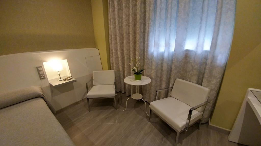 Hostal Paris San Fernando Eksteriør bilde