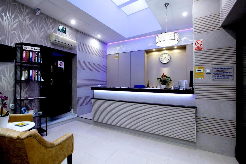 Hostal Paris San Fernando Eksteriør bilde
