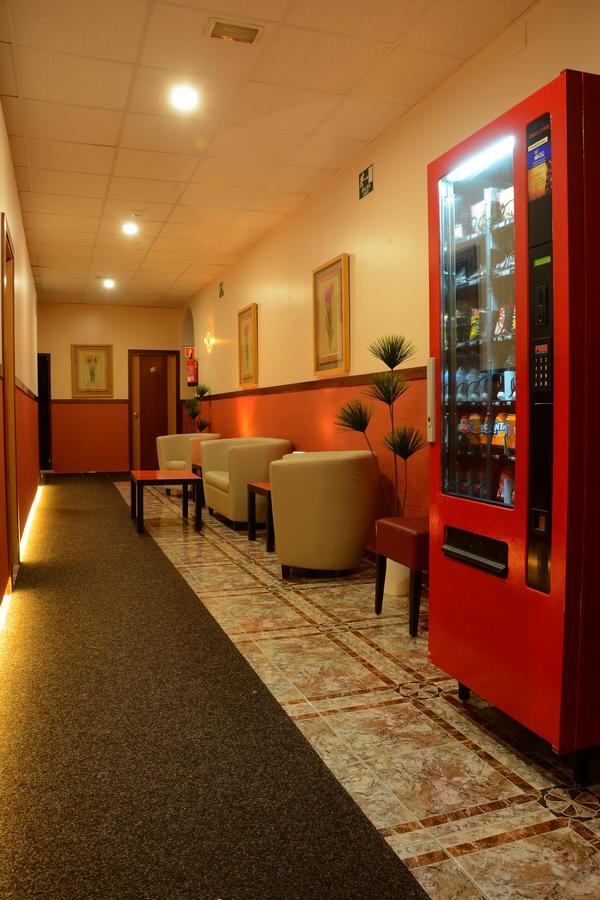 Hostal Paris San Fernando Eksteriør bilde